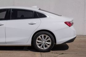 2020 Chevrolet Malibu - Image 15