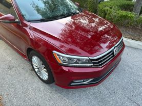 2016 VOLKSWAGEN PASSAT