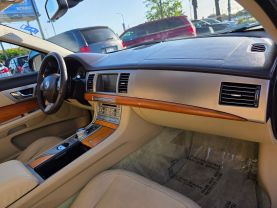 2010 JAGUAR XF SEDAN V8, 4.2 LITER XF SEDAN 4D