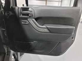 2017 Jeep Wrangler Unlimited - - Image 23