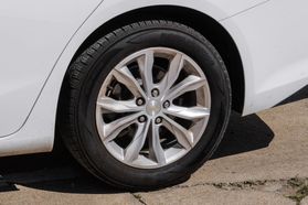 2020 Chevrolet Malibu - Image 59