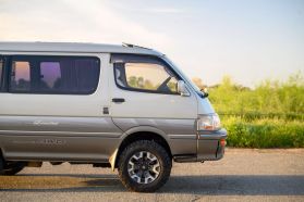 1995 TOYOTA HIACE VAN 1KZ-TE SUPER CUSTOM LIMITED