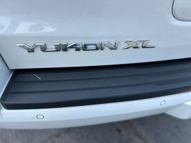 2018 GMC YUKON XL SUV WHITE AUTOMATIC - Auto Solutions of Greensboro LLC, NC, 36.05701, -79.84368