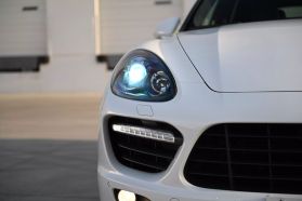 2012 PORSCHE CAYENNE SUV M4851 TURBO