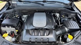2017 JEEP GRAND CHEROKEE SUV V8, VVT, 5.7 LITER OVERLAND SPORT UTILITY 4D