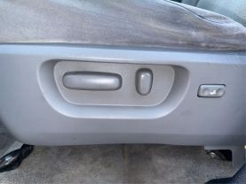2008 TOYOTA SEQUOIA SUV V8, 5.7 LITER SR5 SPORT UTILITY 4D