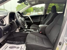 2017 TOYOTA RAV4 SUV 4-CYL, 2.5 LITER XLE SPORT UTILITY 4D