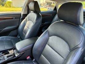 2017 KIA CADENZA SEDAN V6, GDI, 3.3 LITER PREMIUM SEDAN 4D