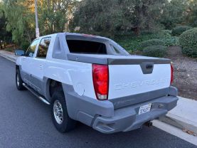 2002 CHEVROLET AVALANCHE 2500 SPORT UTILITY PICKUP 4D