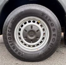 2018 Mercedes-benz Sprinter 2500 Cargo - Image 21