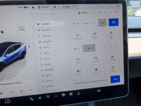 -2022 Tesla Model Y - Image 10