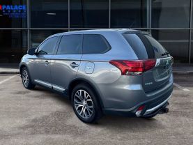 2016 Mitsubishi Outlander Es Sport Utility 4d - Image 3