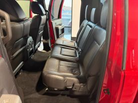 2011 FORD F250 SUPER DUTY CREW CAB PICKUP V8, TURBO DIESEL, 6.7L LARIAT PICKUP 4D 6 3/4 FT