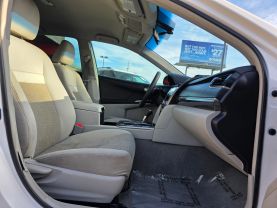 2012 TOYOTA CAMRY SEDAN 4-CYL, HYBRID, 2.5 LITER LE HYBRID SEDAN 4D