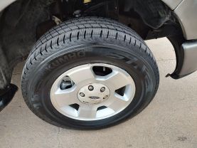 2006 FORD F150 REGULAR CAB PICKUP V6, 4.2 LITER STX PICKUP 2D 6 1/2 FT