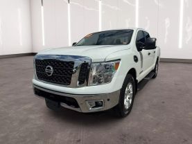 2017 NISSAN TITAN CREW CAB PICKUP V8, 5.6 LITER S PICKUP 4D 5 1/2 FT