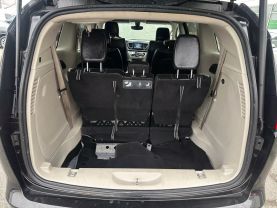 2020 Chrysler Voyager Lxi Minivan 4d - Image 16