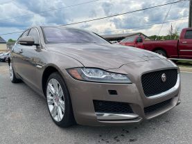 2017 Jaguar Xf - Image 14