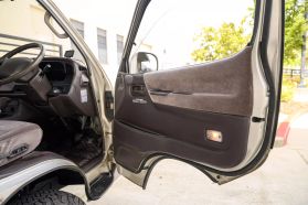 1995 TOYOTA HIACE VAN 1KZ-TE SUPER CUSTOM LIMITED