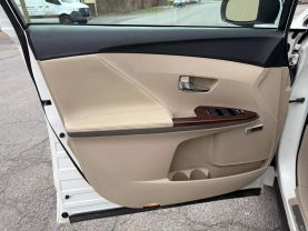 2012 TOYOTA VENZA WAGON V6, 3.5 LITER LE WAGON 4D
