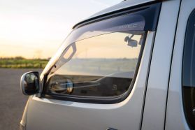 1995 TOYOTA HIACE VAN 1KZ-TE SUPER CUSTOM LIMITED