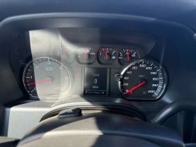2017 Chevrolet Silverado 1500 Crew Cab - Image 12