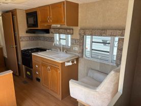 2006 GULF STREAM 24BHL RV - CONQUEST LITE at T&T Repairables - used car dealership in Spencer, Indiana.