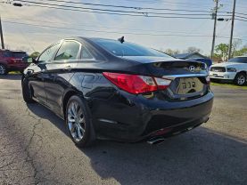 2011 HYUNDAI SONATA