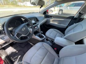 2017 Hyundai Elantra - Image 15
