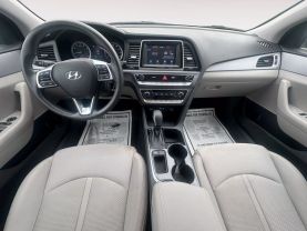 2019 Hyundai Sonata Se Sedan 4d - Image 10