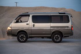 1995 TOYOTA HIACE VAN 1KZ-TE SUPER CUSTOM LIMITED