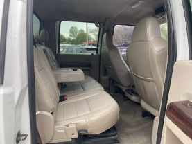 2010 FORD F250 SUPER DUTY CREW CAB PICKUP V8, TURBO DSL 6.4L LARIAT PICKUP 4D 6 3/4 FT