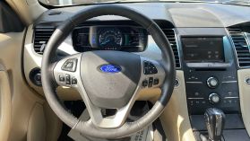 2015 Ford Taurus - Image 33
