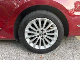 2016 VOLKSWAGEN PASSAT