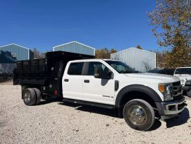 2018 FORD F550 SUPER DUTY CREW CAB & CHASSIS CAB_CHASSIS V8, TURBO DIESEL, 6.7 LITER XL CAB & CHASSIS 4D at T&T Repairables - used car dealership in Spencer, Indiana.