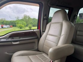 2003 FORD F250 SUPER DUTY CREW CAB PICKUP V8, TURBO DIESEL, 6.0L LARIAT PICKUP 4D 6 3/4 FT