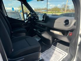 2019 MERCEDES-BENZ SPRINTER 3500 XD CAB & CHASSIS CAB_CHASSIS V6, TURBO DIESEL, 3.0 LITER 170" WB CAB & CHASSIS 2D