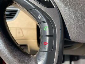 2013 Hyundai Elantra - Image 24