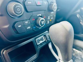 2020 JEEP RENEGADE SUV 4-CYL, ZERO EVAP M-AIR, 2.4 LITER ALTITUDE SPORT UTILITY 4D