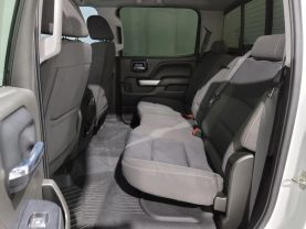 2018 Chevrolet Silverado 1500 Crew Cab - - Image 19
