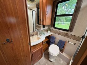 Used 2016 JAYCO REDHAWK CLASS C - 31XL - LA Auto Star located in Virginia Beach, VA