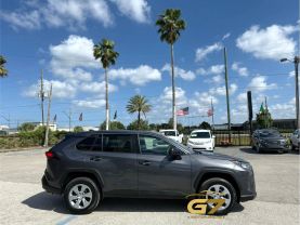2022 Toyota Rav4 - Image 5
