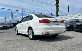 2011 VOLKSWAGEN JETTA SEDAN 5-CYL, PZEV, 2.5 LITER SEL SEDAN 4D