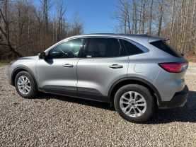 2021 FORD ESCAPE SUV 3-CYL, ECOBOOST, TURBO, 1.5 LITER SE SPORT UTILITY 4D at T&T Repairables - used car dealership in Spencer, Indiana.