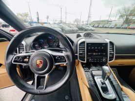 2018 PORSCHE CAYENNE SUV V6, 3.6 LITER SPORT UTILITY 4D