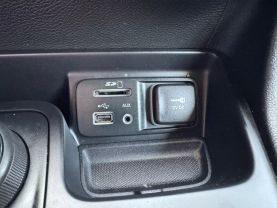 2015 JEEP CHEROKEE SUV 4-CYL, PZEV, 2.4 LITER LATITUDE SPORT UTILITY 4D