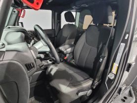 2017 Jeep Wrangler Unlimited - - Image 13