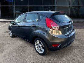 2019 Ford Fiesta Se Hatchback 4d - Image 3