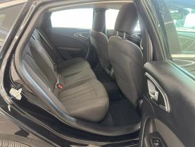 2016 CHRYSLER 200