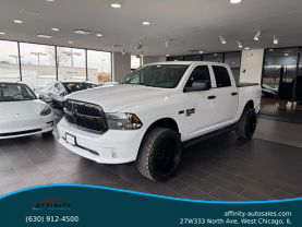 2019 RAM 1500 CLASSIC CREW CAB PICKUP V8, HEMI, 5.7 LITER TRADESMAN PICKUP 4D 5 1/2 FT